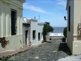 PAQUETES TURISTICOS COLONIA CLASICA CON LATE CHECK OUT - URUGUAY